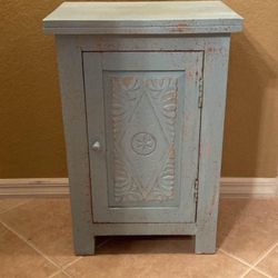 Coastal Cabinet With Shelf 