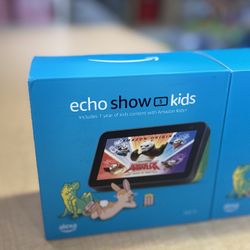 Echo Show 5 (2nd Gen) Kids | Designed for kids, with parental controls | Chameleon