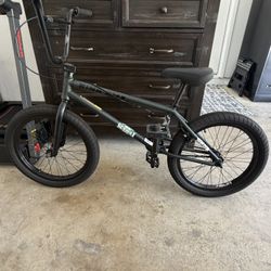 Kink Whip 2023