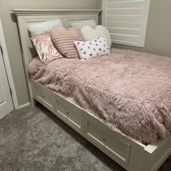 Bedroom Set