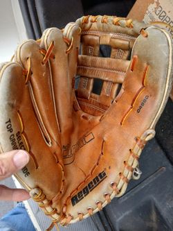 Baseball Glove, (left handers)