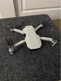 DJI Mini 2 SE Fly More Combo – Low Flight Hours