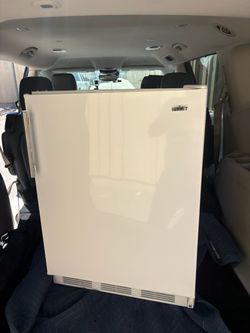 Summit Medium fridge