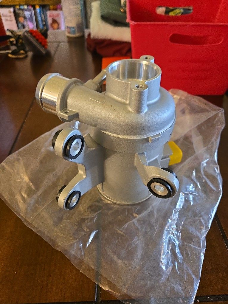 Mercedes C/E-CLASS W205 Engine Cooling Electronic Brushless Water Pump