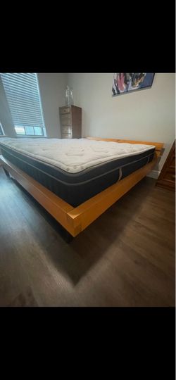 King size bed