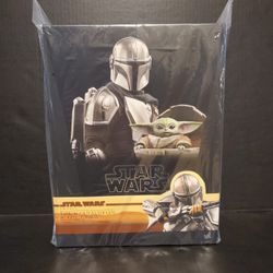 Hottoys Starwars The Mandalorian & The Child Deluxe Version 1/6 Scale