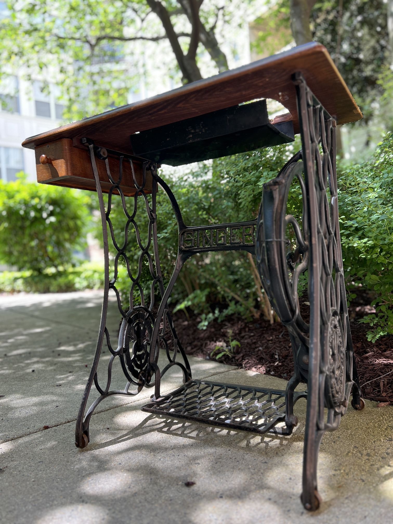 Antique Singer Sewing Table and Machine