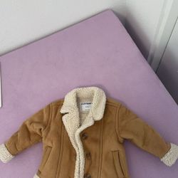 Old Navy baby outfit 12-18m like new