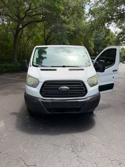 Ford Transit 250 Cargo Van 2015