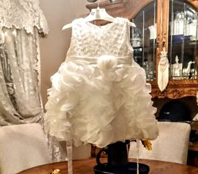 Beautiful Christening Dress Size 18-24 Month