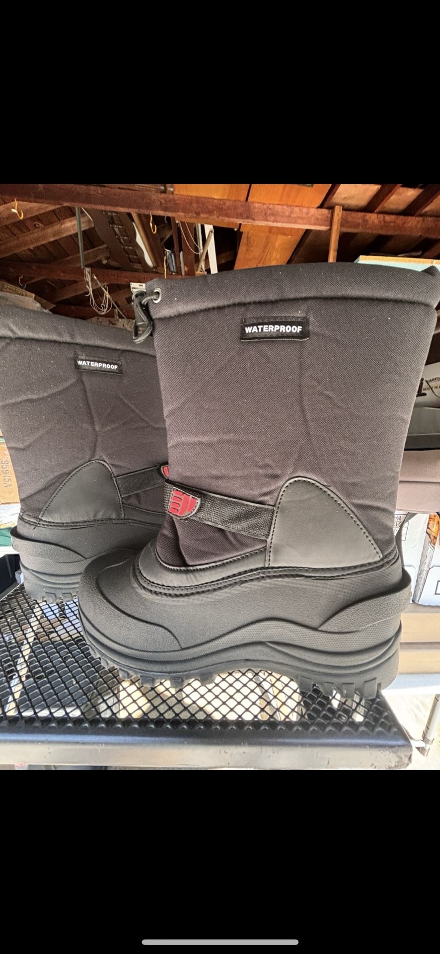 Land Mark Snow Boots