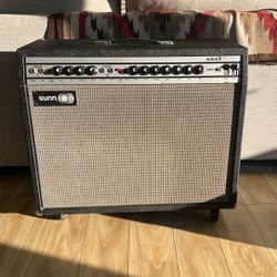 Vintage 1970’s SUNN Solos II Guitar Amplifier 2x12” Excellent Condition