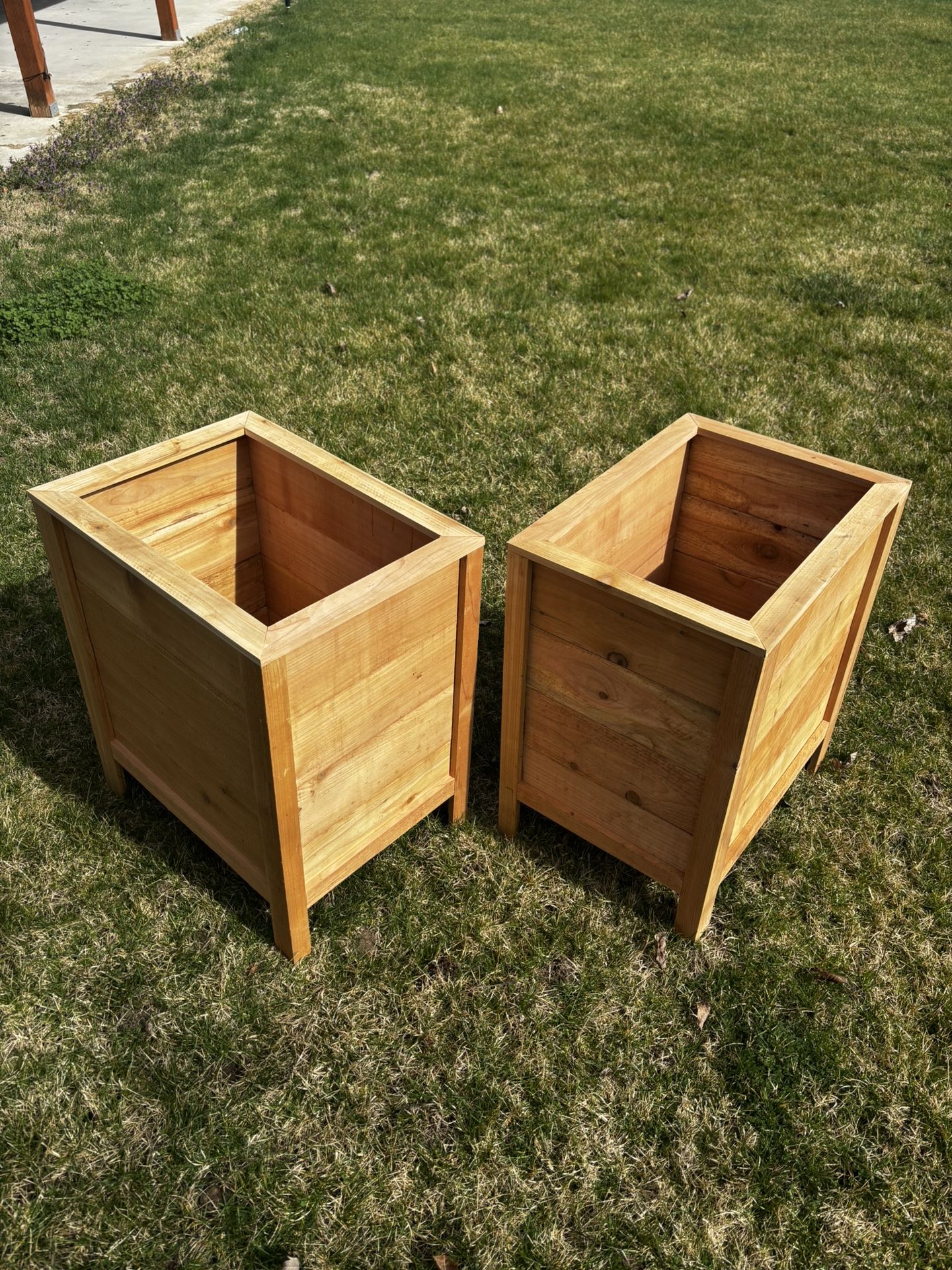 Cedar Plant Box (24”X18”)