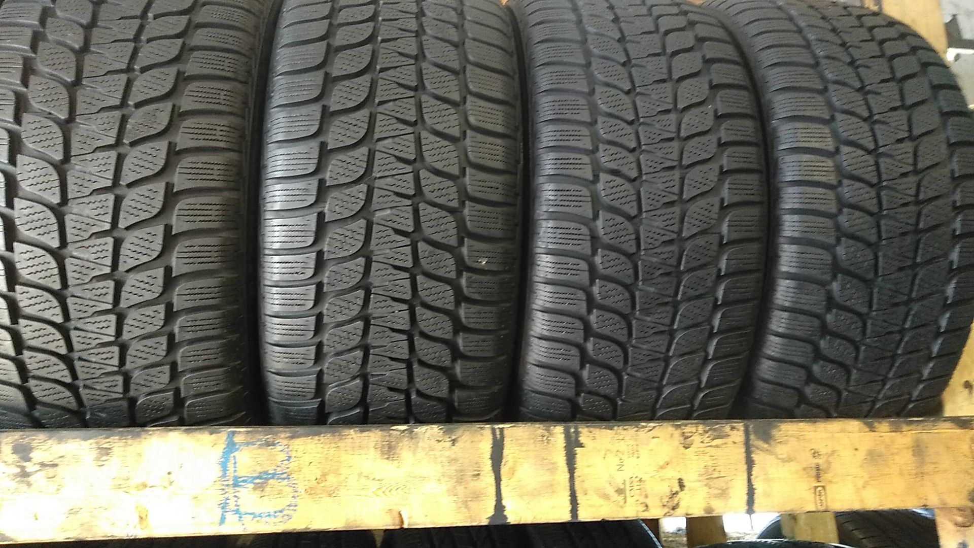 4/ Bridgestone tire,235/45/17