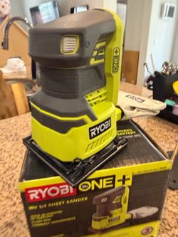 Ryobi 18V 1/4 Sheet Sander (no battery)