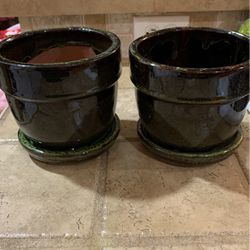2 Very Heavy Duty Green Red Clay Ceramic Planter Pots With Attached Drainage Trays