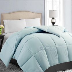 EASELAND All Season California King Soft Quilted Down Alternative Comforter, Aqua, 96”x104”
