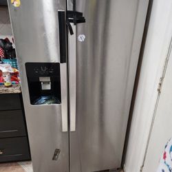 2 Doors Stainless Steel Whirlpool Refrigerator 