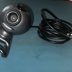 📷 Logitech USB Webcam (Vintage Style)  Price: $8