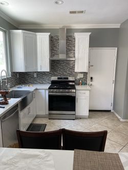 New Kitchen Cabinets