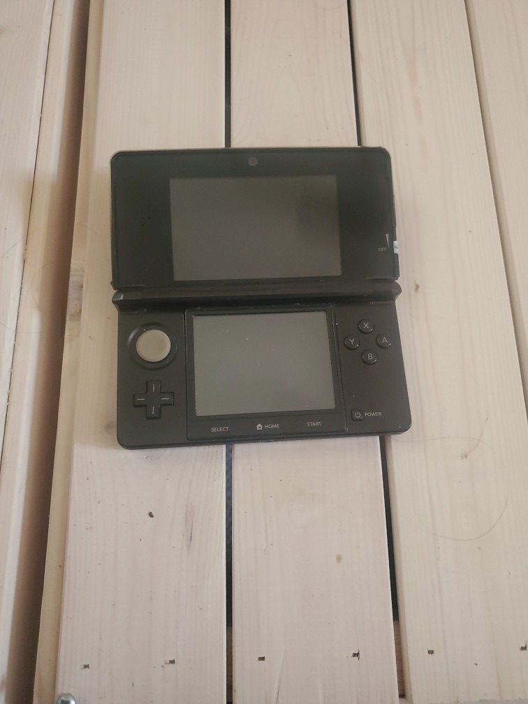 Nintendo 3ds Black (Charger Port Needs Fixing)