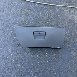 BMW E9x Glove Box 
