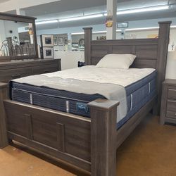 4pc Queen Bed Set 