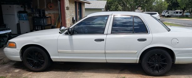 2011 Ford Crown Victoria