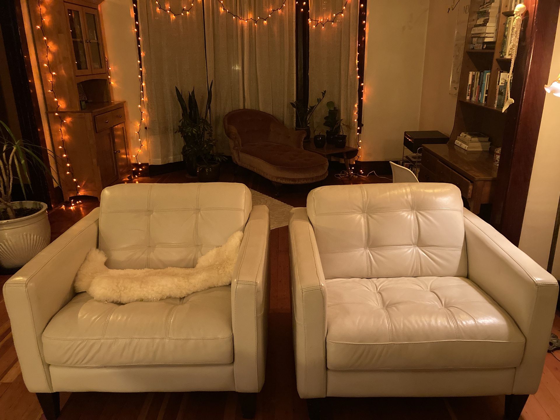 Cream leather armchair set
