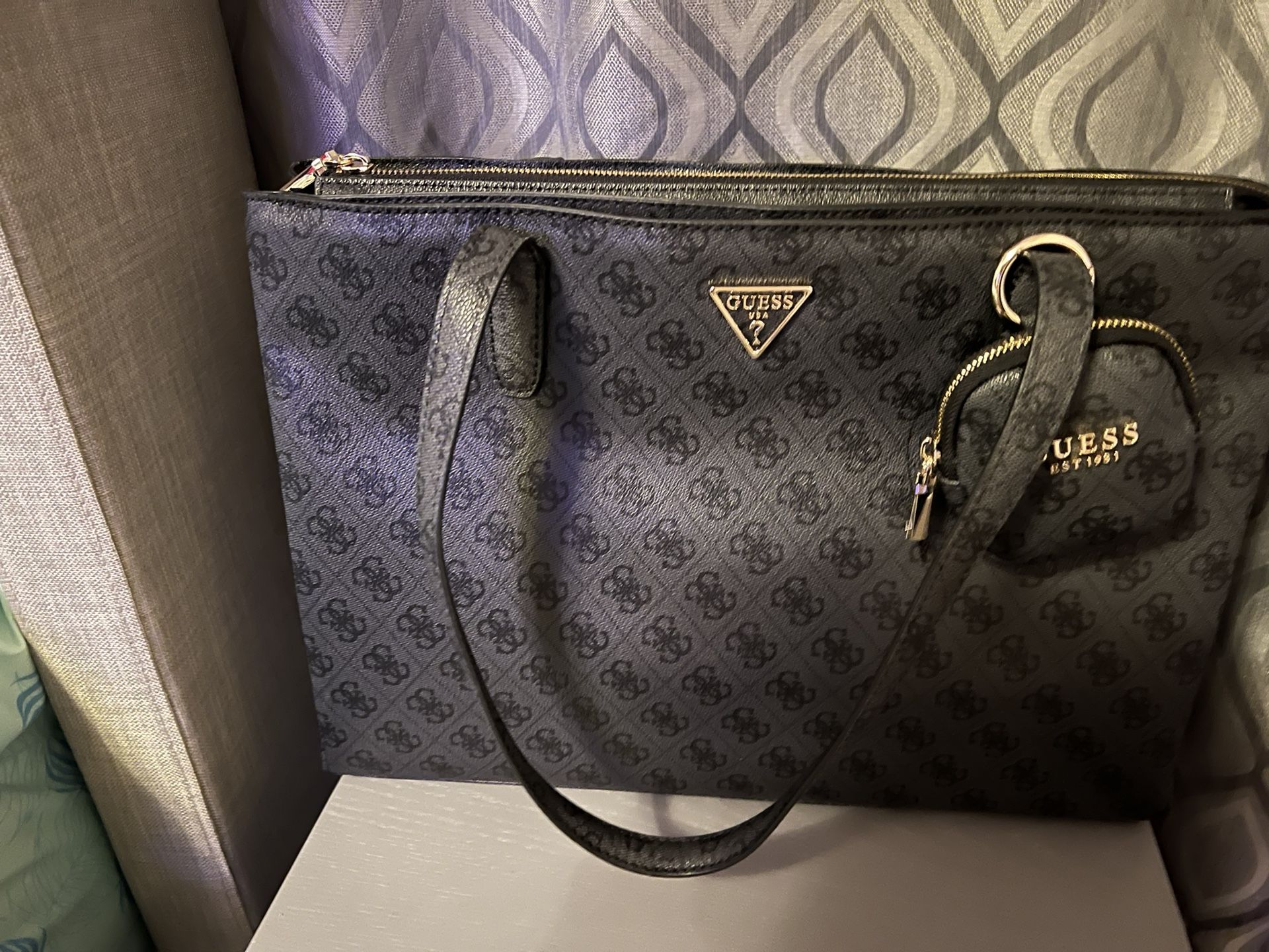 Guess Bag