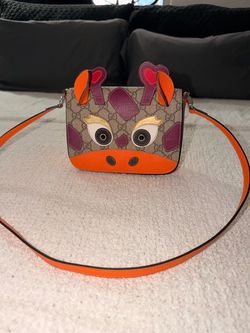 Gucci GG Supreme Giraffe Crossbody Bag