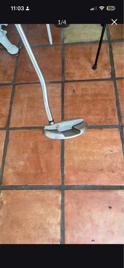 Odyssey golf putter