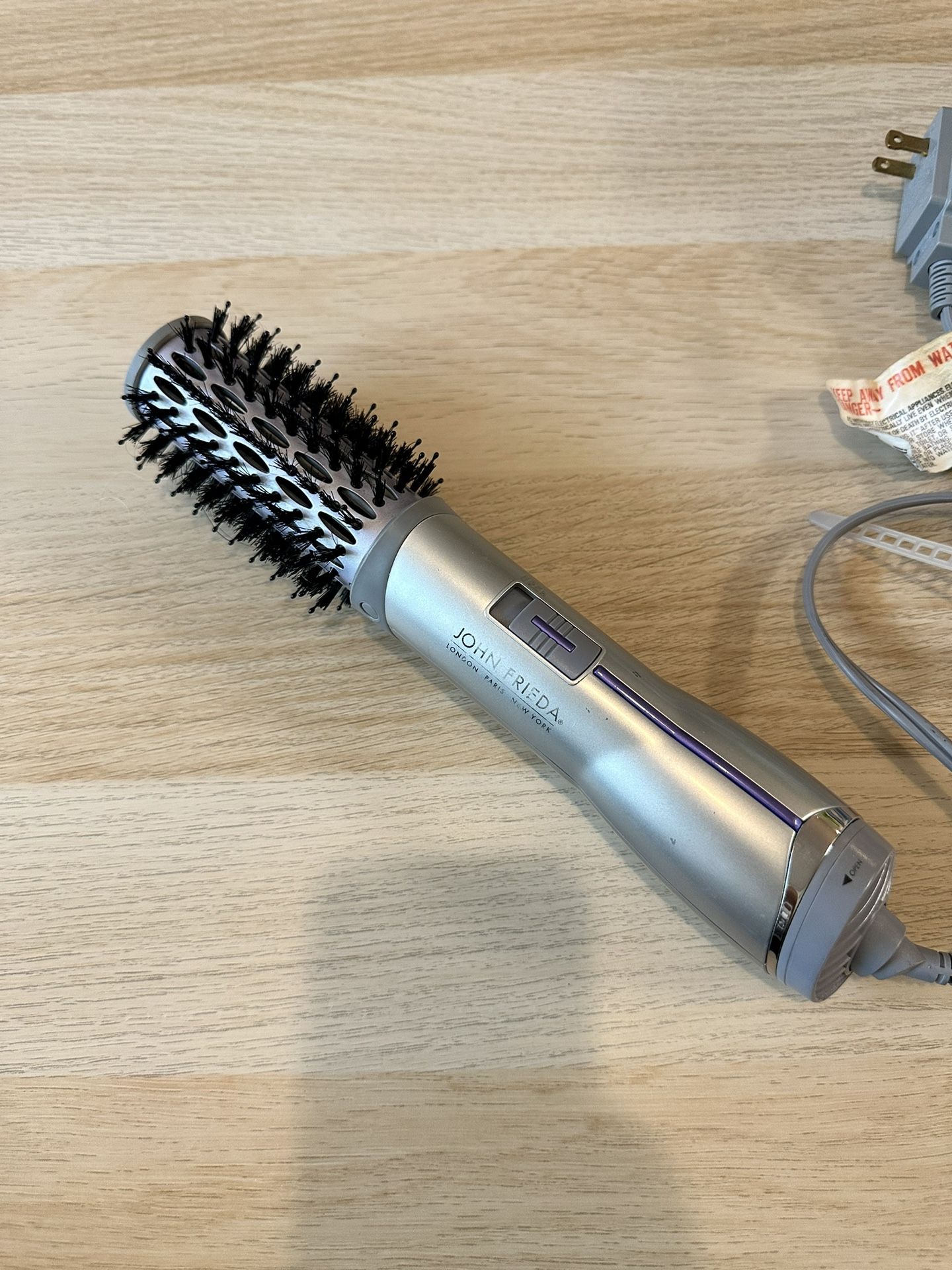 John Frieda Hot Air Brush 