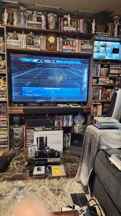 Ps3 with box game 2 controllers like new