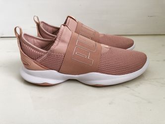 Puma Optical Comfort Womens Athletic Shoe 7