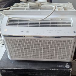 GE  Profile 8100 BTU Ultra Quiet AC w remote