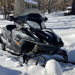 2006 Artic Cat Snowmobile  500cc EFI