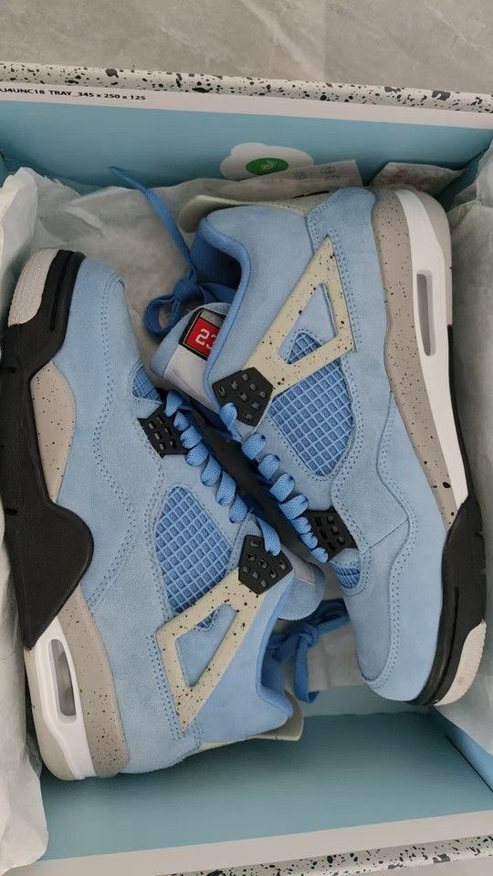 Brand new Air Jordan AJ4 with shoe box