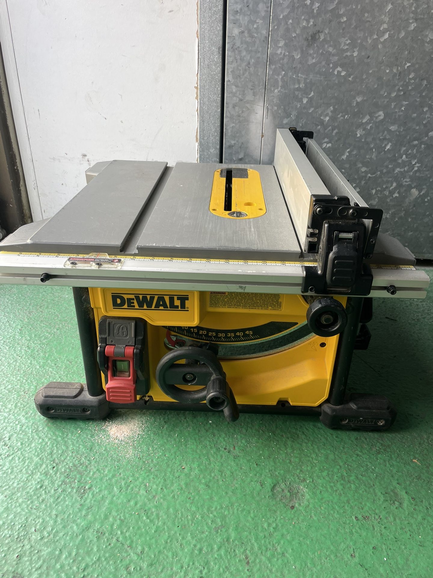 Dewalt Compact Table Saw