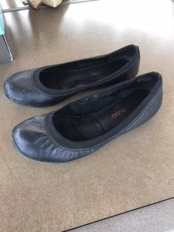 Women’s shoes