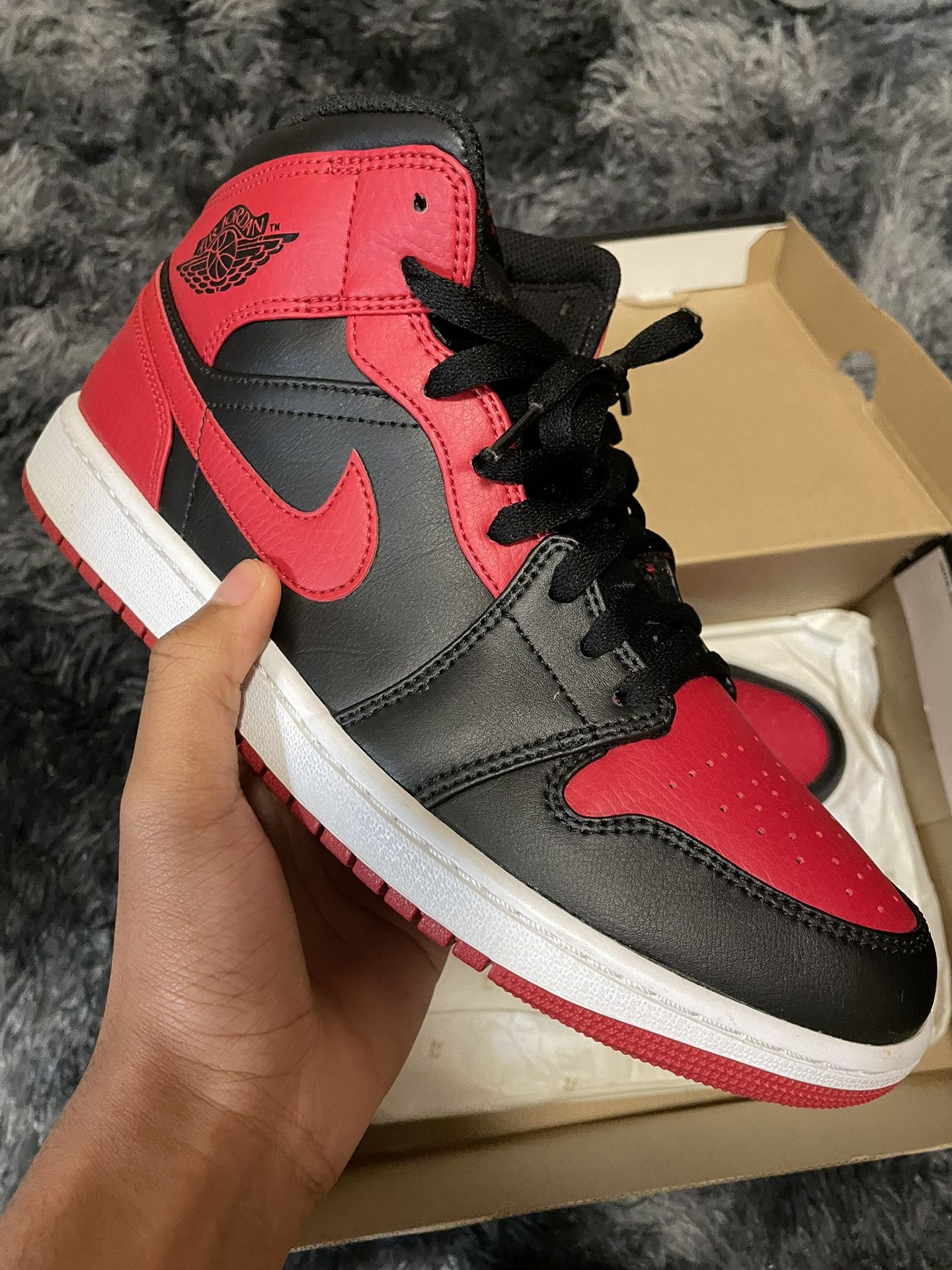 Jordan 1 Mid