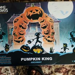 Loomi Holidays 11 ft Tall Halloween Inflatable Archway, Orange/Black Pumpkin King Blow Up Archway with Built-in LED Lights for Indoor, Outdoor, Yard, 