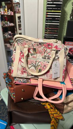 Purse Time And Tru
