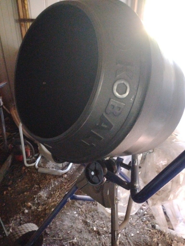 New Never Used 0.5 HP Concrete Mixer