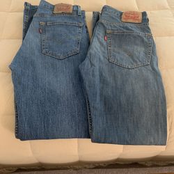 2 Pair Of Almost  New Levi's Men's Jeans  