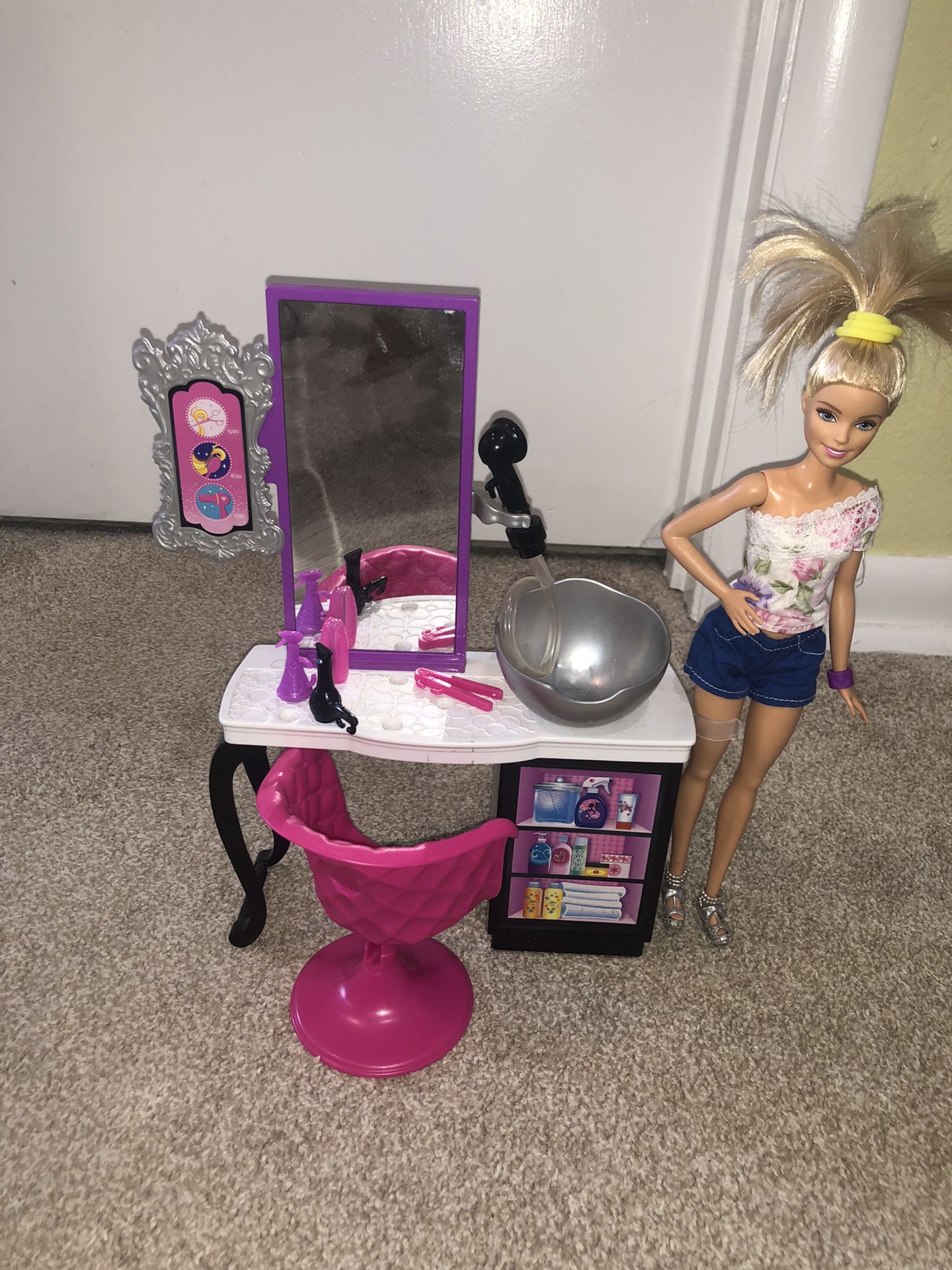 Barbie Hair Salon for Sale in Indian Shores, FL - OfferUp