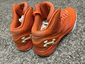 Under armor shoes, orange, size 8