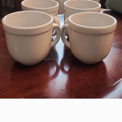 4 Classic Pottery Barn Suppertime Mugs