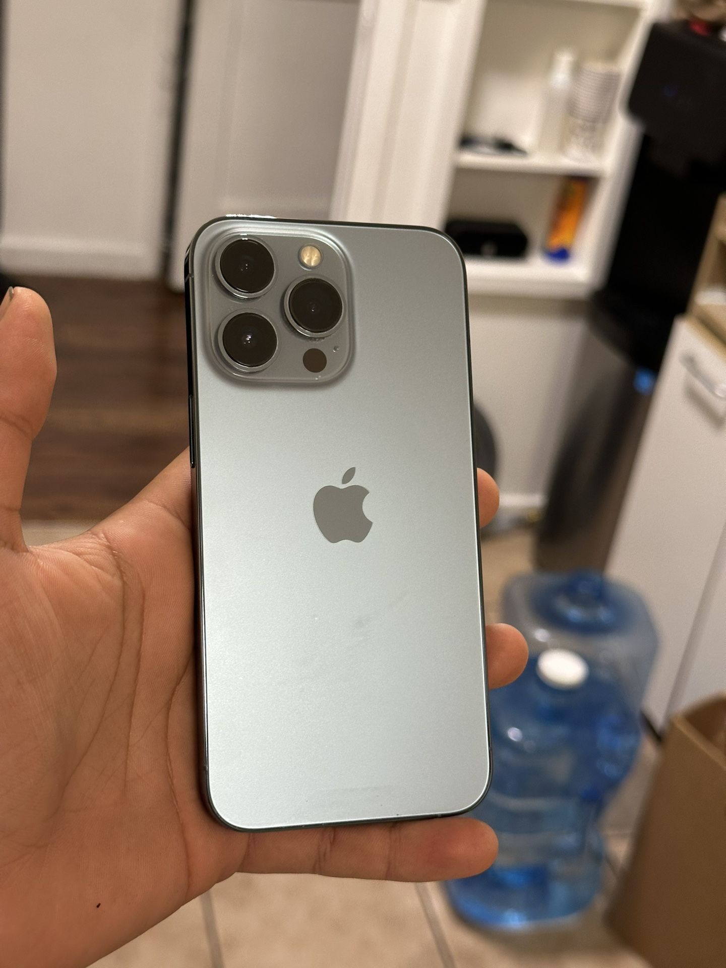 iPhone 13 Pro - Like NEW | Unlocked