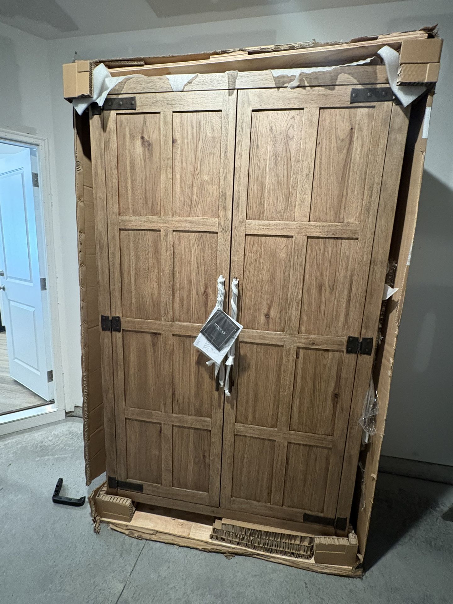 Hooker Vineyard Row Sonoma Wardrobe Brand New